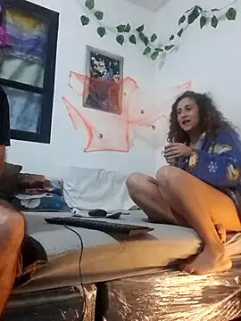 jeans and emma online show from 10/12/25, 11:59