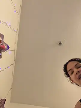 tastylolaaa online show from 10/18/25, 03:31