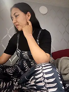 Snapshot of CuteHarper chatting on 11/16/25, 01:44 CuteHarper online show from 11/16/25, 01:44