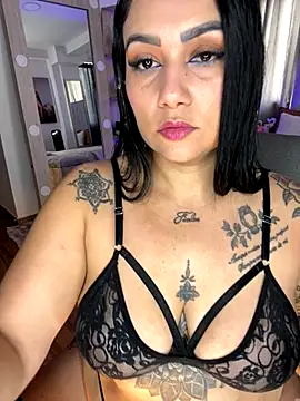 Madissonlove 1 online show from 11/11/25, 01:33