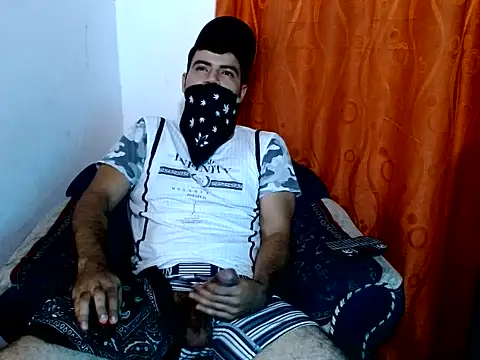 Snapshot of Antoni7_0 chatting on 11/07/25, 03:28 Antoni7 0 online show from 11/07/25, 03:28