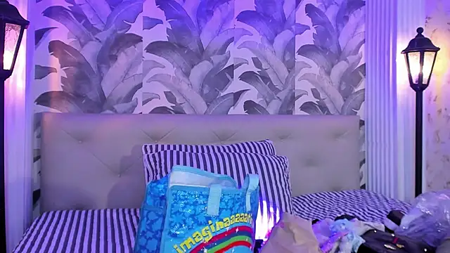 Sami Evanns online show from 10/19/25, 03:18