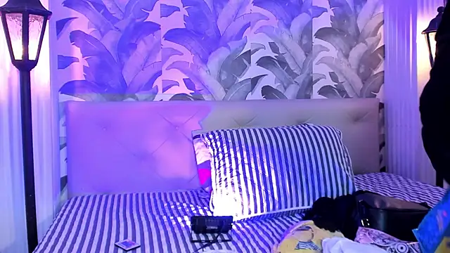 Sami Evanns online show from 10/21/25, 03:40