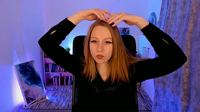 Snapshot of DariaTate chatting on 03/15/25, 05:15 DariaTate online show from 03/15/25, 05:15