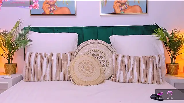 Snapshot of Kaylynn chatting on 10/16/25, 03:07 Kaylynn online show from 10/16/25, 03:07