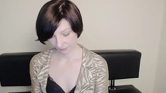 Snapshot of _AngeliaFlow_ chatting on 02/08/25, 01:22 AngeliaFlow online show from 02/08/25, 01:22