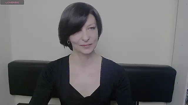 Snapshot of _AngeliaFlow_ chatting on 02/20/25, 10:37 AngeliaFlow online show from 02/20/25, 10:37