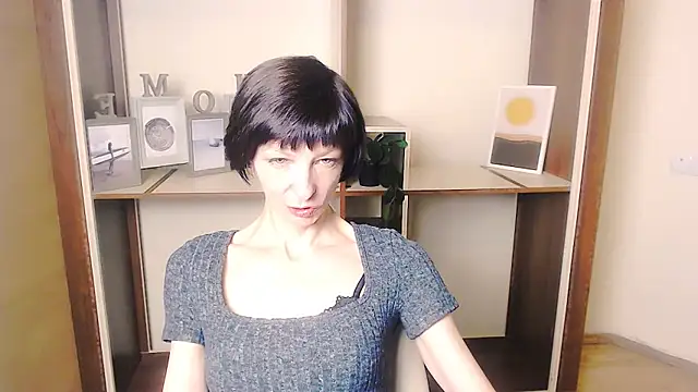 Snapshot of _AngeliaFlow_ chatting on 09/09/25, 06:35 AngeliaFlow online show from 09/09/25, 06:35