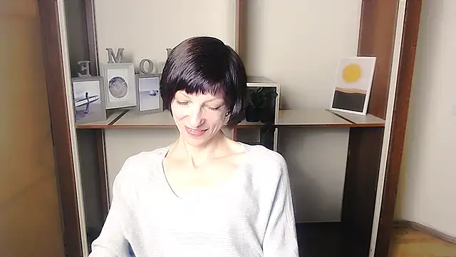 Snapshot of _AngeliaFlow_ chatting on 09/12/25, 06:02 AngeliaFlow online show from 09/12/25, 06:02