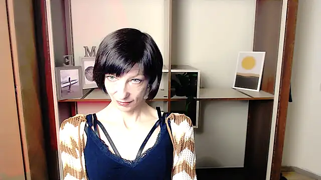 Snapshot of _AngeliaFlow_ chatting on 10/03/25, 06:54 AngeliaFlow online show from 10/03/25, 06:54