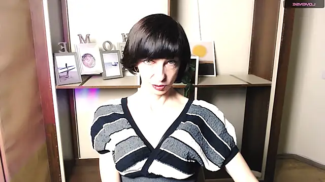  AngeliaFlow  online show from 10/29/25, 07:43