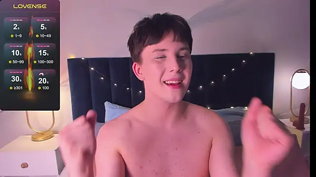 AdrianoAubert online show from 10/11/25, 03:21