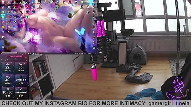 Snapshot of Gamergirl-Linela chatting on 10/12/25, 03:44 Gamergirl-Linela online show from 10/12/25, 03:44