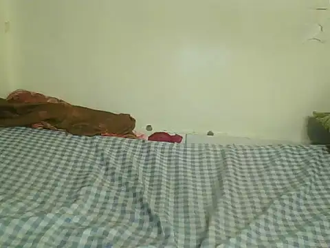 SweetLeona online show from 10/13/25, 04:56