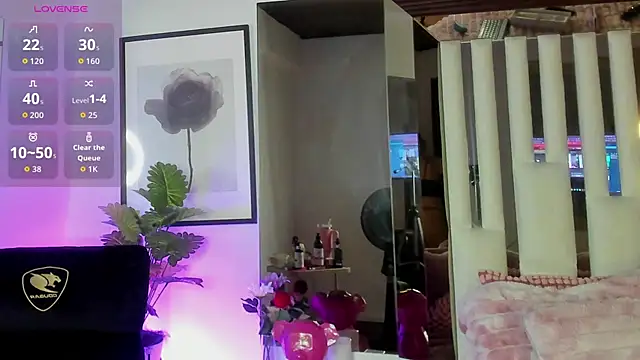 Snapshot of Cloee_Rainbow1 chatting on 09/16/25, 12:06 Cloee Rainbow1 online show from 09/16/25, 12:06