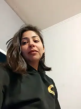 Snapshot of MaiPandora chatting on 09/24/25, 02:37 MaiPandora online show from 09/24/25, 02:37