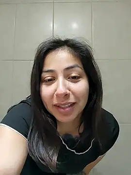 Snapshot of MaiPandora chatting on 10/08/25, 02:31 MaiPandora online show from 10/08/25, 02:31