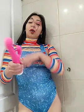 Snapshot of MaiPandora chatting on 10/31/25, 10:00 MaiPandora online show from 10/31/25, 10:00