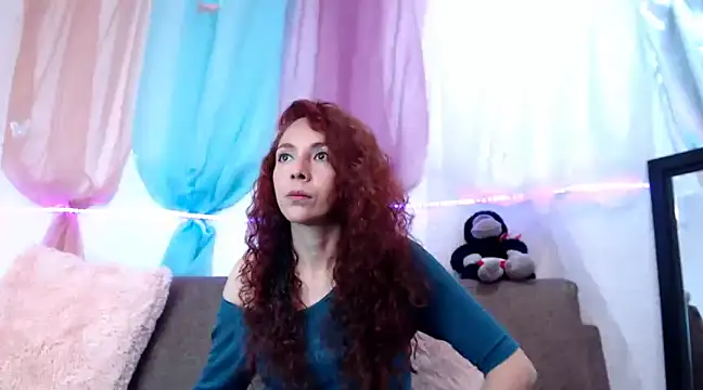 Snapshot of alisonandree chatting on 02/11/25, 06:22 alisonandree online show from 02/11/25, 06:22