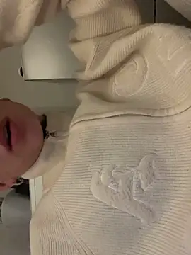 Snapshot of Daria-maus24 chatting on 02/12/25, 09:43 Daria-maus24 online show from 02/12/25, 09:43