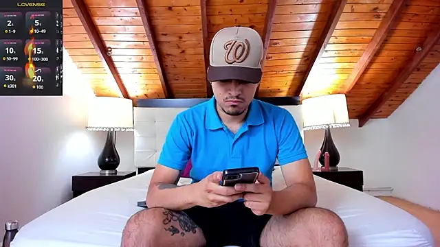 Sebastian Berne online show from 10/21/25, 07:25