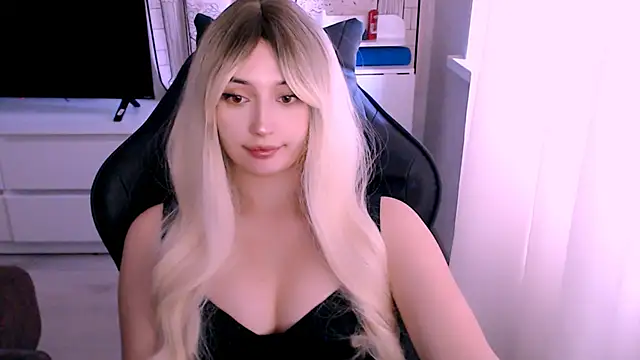 beauty blonde online show from 10/17/25, 03:10