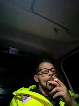 Snapshot of Gncastc23 chatting on 10/24/25, 09:22 Gncastc23 online show from 10/24/25, 09:22