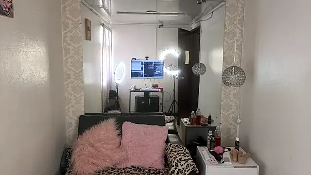 lizha milf online show from 11/04/25, 04:17