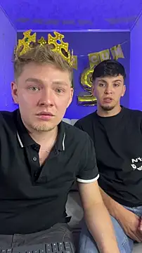 Angel Montiell online show from 10/11/25, 02:33