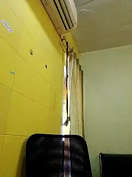 Snapshot of crazyfreaking chatting on 02/10/25, 05:47 crazyfreaking online show from 02/10/25, 05:47