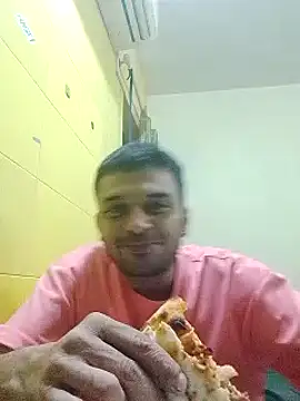 Snapshot of crazyfreaking chatting on 02/14/25, 06:51 crazyfreaking online show from 02/14/25, 06:51