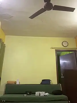 Snapshot of crazyfreaking chatting on 02/15/25, 04:56 crazyfreaking online show from 02/15/25, 04:56