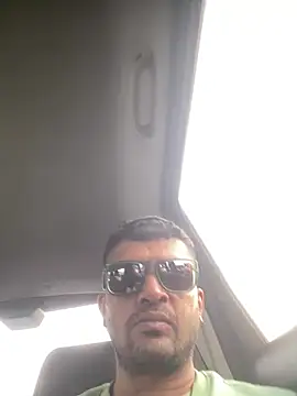 Snapshot of crazyfreaking chatting on 02/19/25, 12:44 crazyfreaking online show from 02/19/25, 12:44