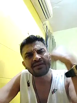 Snapshot of crazyfreaking chatting on 02/19/25, 10:53 crazyfreaking online show from 02/19/25, 10:53