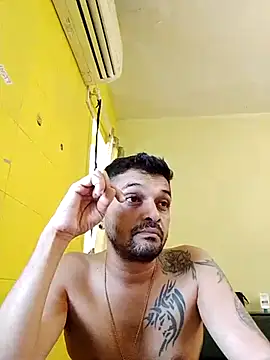 Snapshot of crazyfreaking chatting on 02/22/25, 10:07 crazyfreaking online show from 02/22/25, 10:07