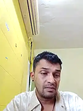 Snapshot of crazyfreaking chatting on 03/02/25, 11:18 crazyfreaking online show from 03/02/25, 11:18