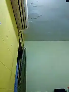 Snapshot of crazyfreaking chatting on 03/02/25, 08:07 crazyfreaking online show from 03/02/25, 08:07