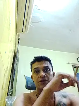 Snapshot of crazyfreaking chatting on 03/05/25, 05:50 crazyfreaking online show from 03/05/25, 05:50