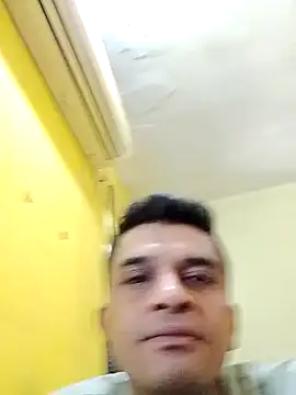 Snapshot of crazyfreaking chatting on 03/06/25, 05:03 crazyfreaking online show from 03/06/25, 05:03