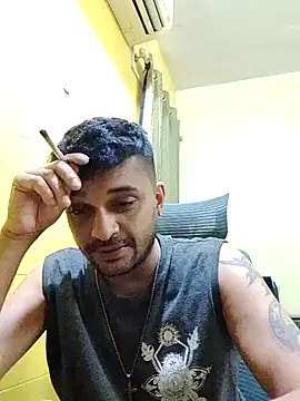 Snapshot of crazyfreaking chatting on 03/19/25, 06:12 crazyfreaking online show from 03/19/25, 06:12