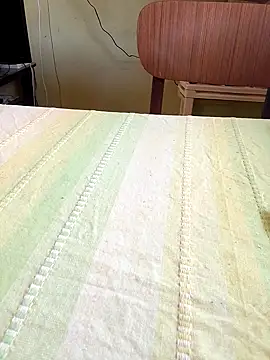 Snapshot of crazyfreaking chatting on 10/23/25, 06:34 crazyfreaking online show from 10/23/25, 06:34