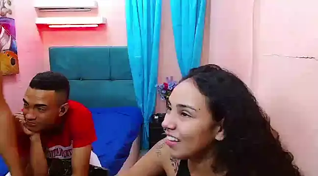 Snapshot of girl_destroys chatting on 02/19/25, 11:57 girl destroys online show from 02/19/25, 11:57