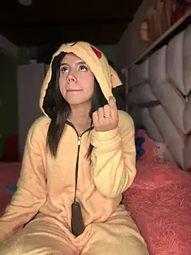 Laura-Khalifa online show from 11/17/25, 07:58