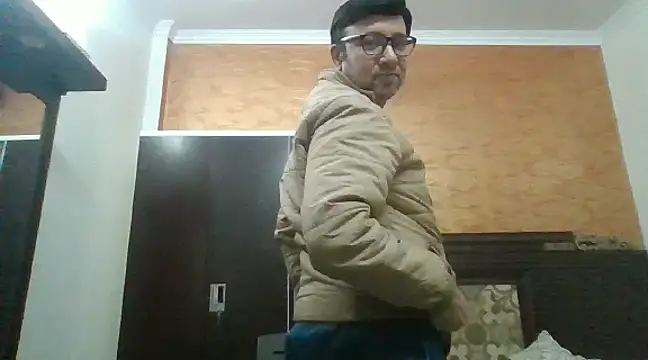 innocentboy1987 online show from 03/11/25, 06:53