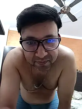 innocentboy1987 online show from 03/15/25, 08:04