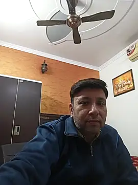 innocentboy1987 online show from 11/10/25, 04:44