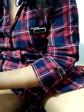 Snapshot of Radhika-mahi chatting on 11/23/25, 04:51 Radhika-mahi online show from 11/23/25, 04:51