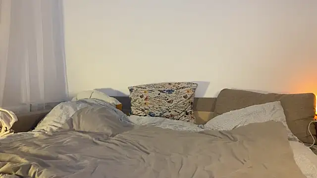 Sabrinaanddaniel online show from 02/21/25, 12:16