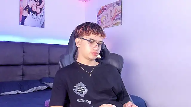 Aiiden 15 online show from 10/20/25, 12:16