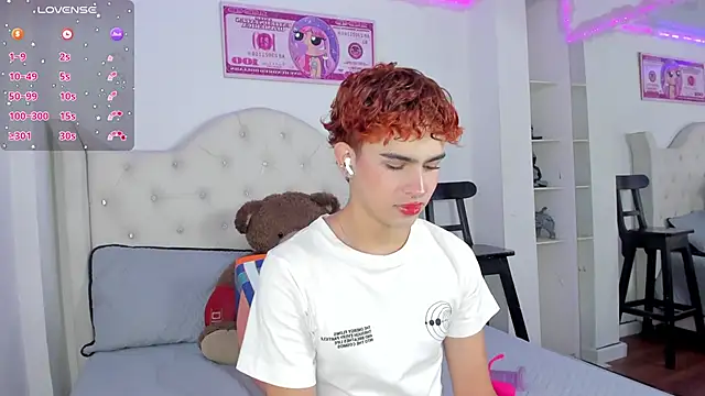 Aiiden 15 online show from 11/12/25, 05:46